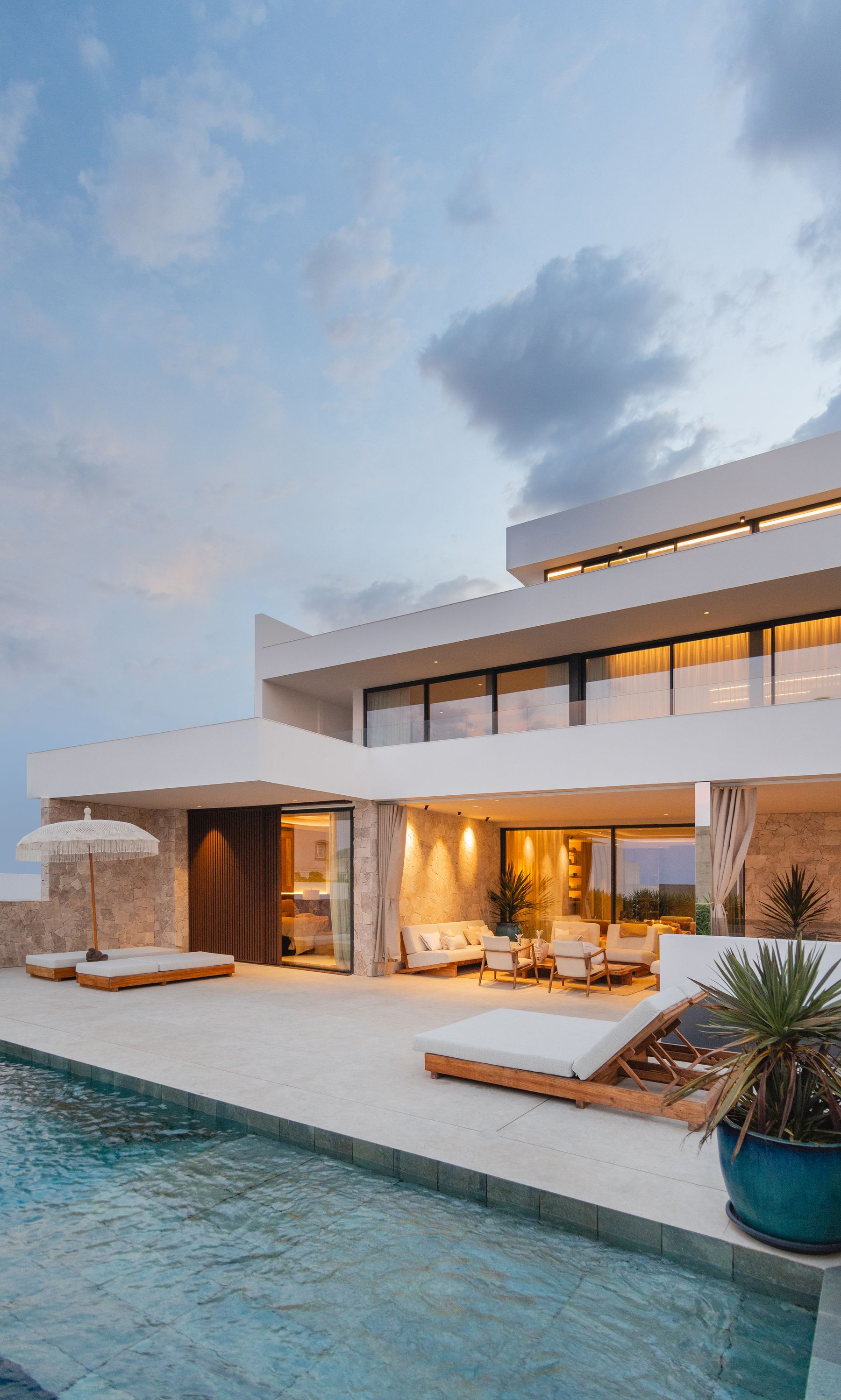 Villa Moët — Antonio Rabadán